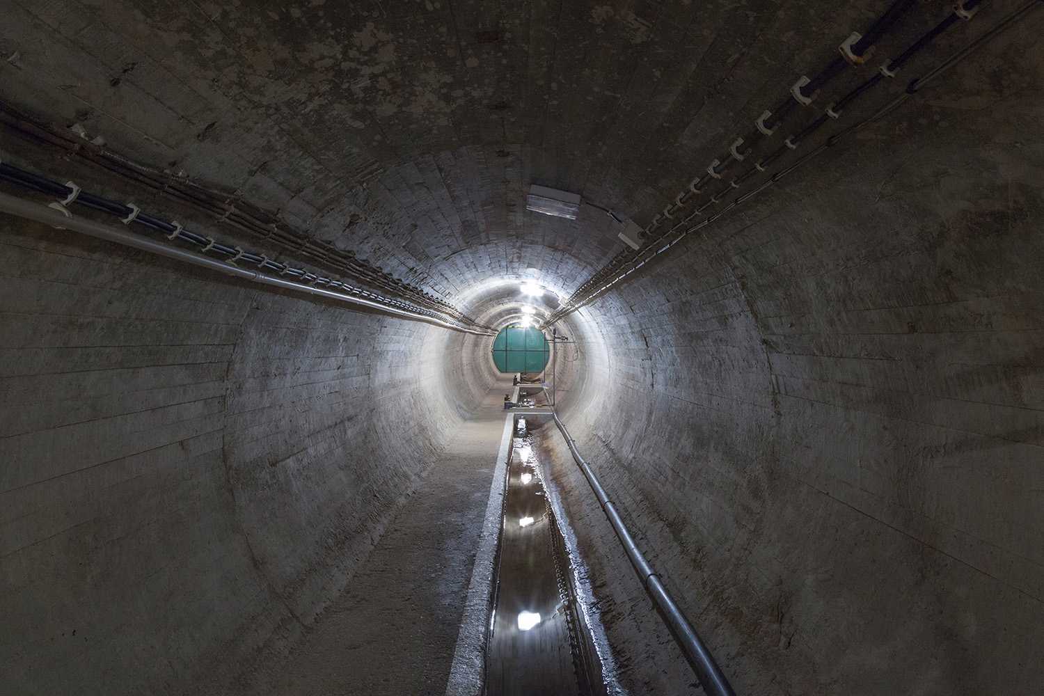 Carina Martins - Vortex - round format dam tunnel